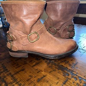 Lucky Brand Women Leather Boots